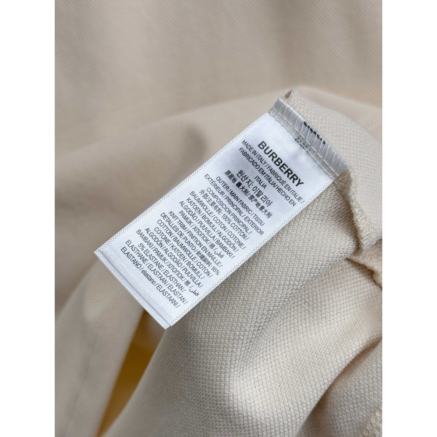 <p>BURBERRY 短袖翻领polo衫(杏)</p>