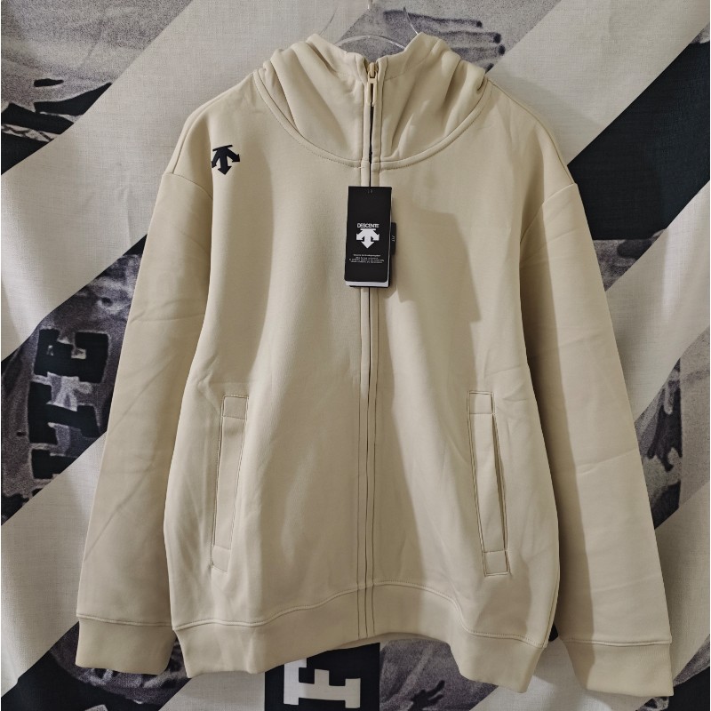 <p>DESCENTE 連帽外套(米白)</p>