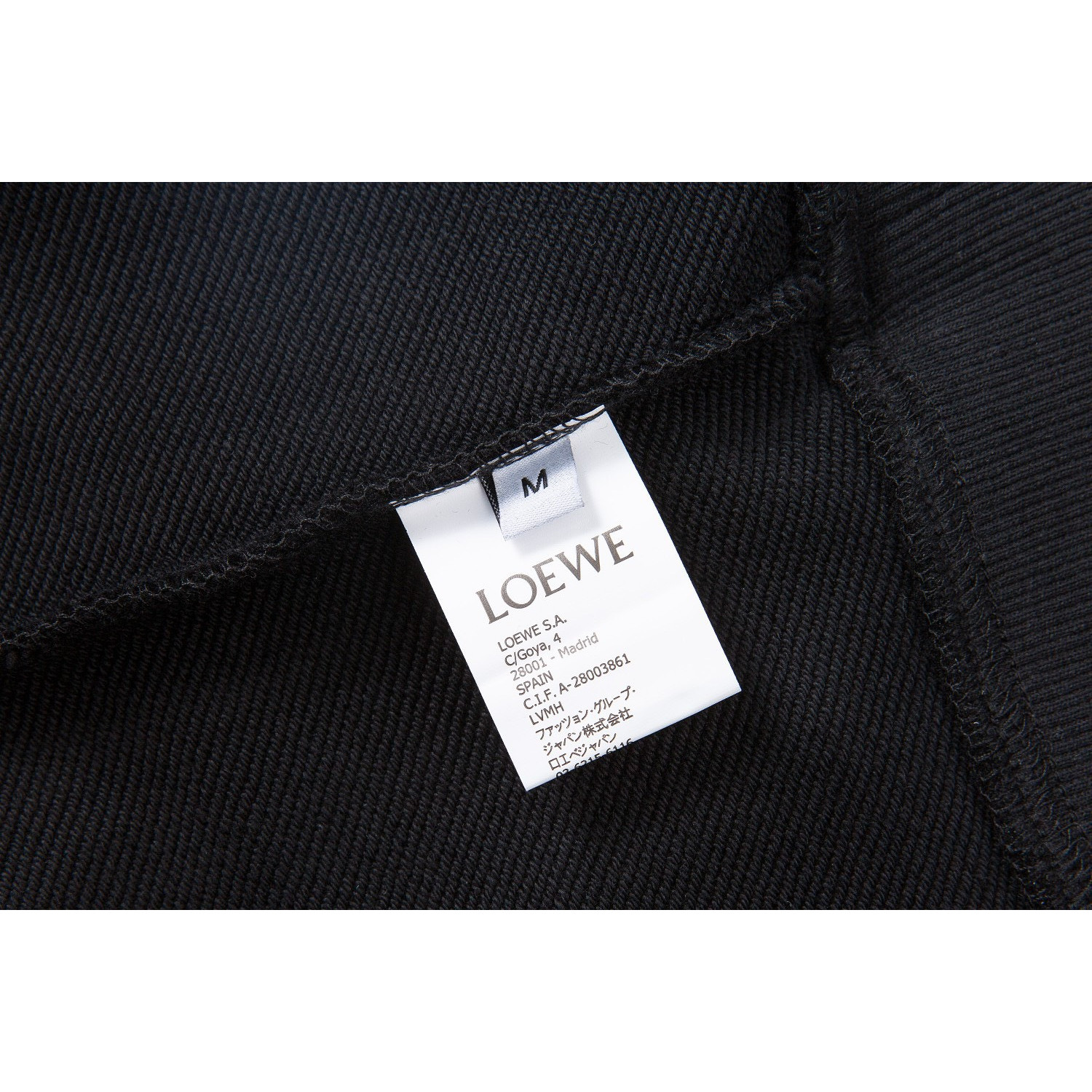 <p>Loewe 火焰绣花logo皮口袋连帽卫衣(黑)</p>