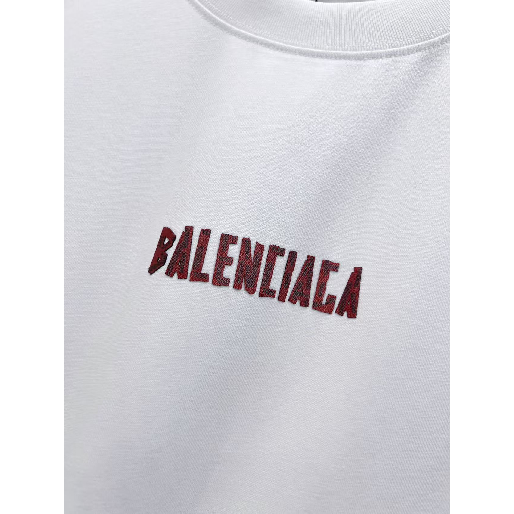 <p>Balenciaga&nbsp;圓領短袖T恤(白)</p>