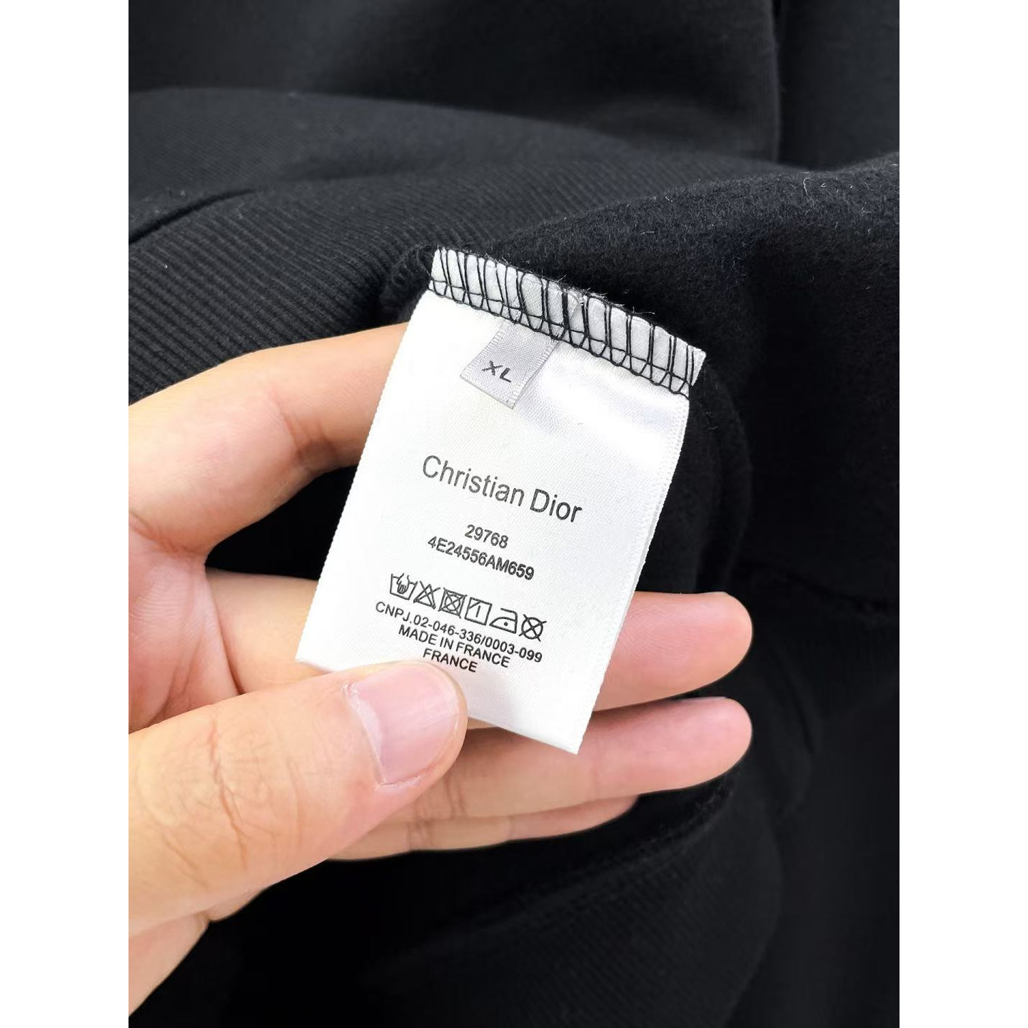<p>DIOR 圆领卫衣(黑)</p>