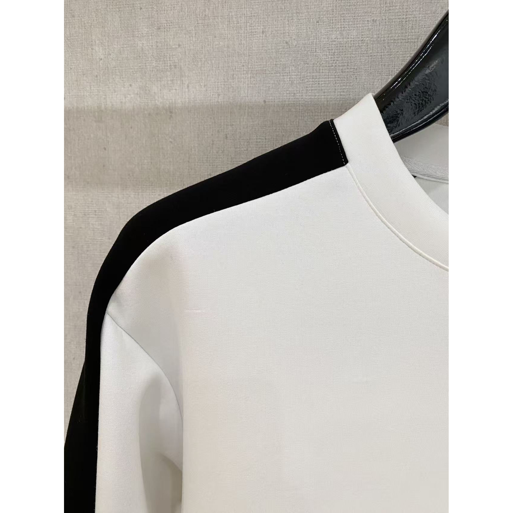 <p>Thom Browne 太空棉卫衣(白)</p>