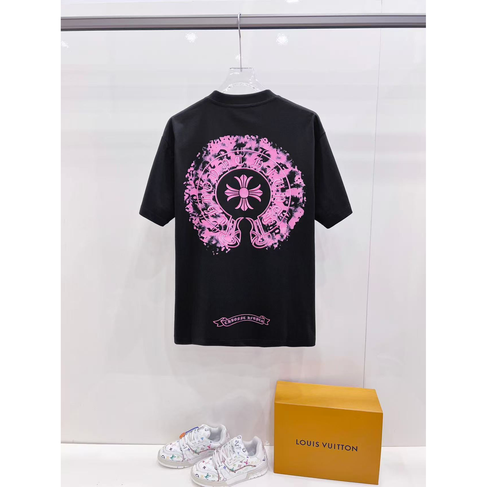 <p>CHROME HEARTS 短袖圆领T恤(黑)</p>