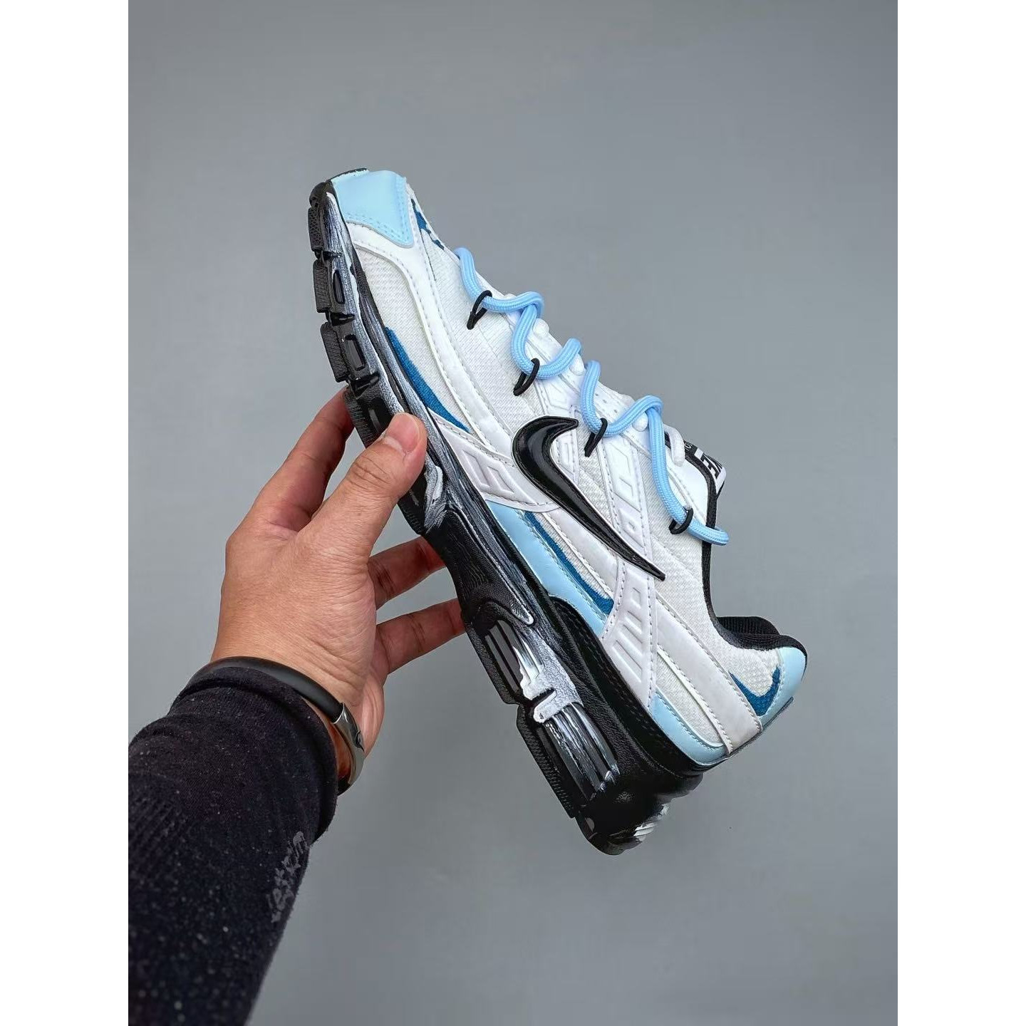 <p>NIKE INITIATOR 涂鸦复古潮流运动舒适老爹鞋 (藍)</p>