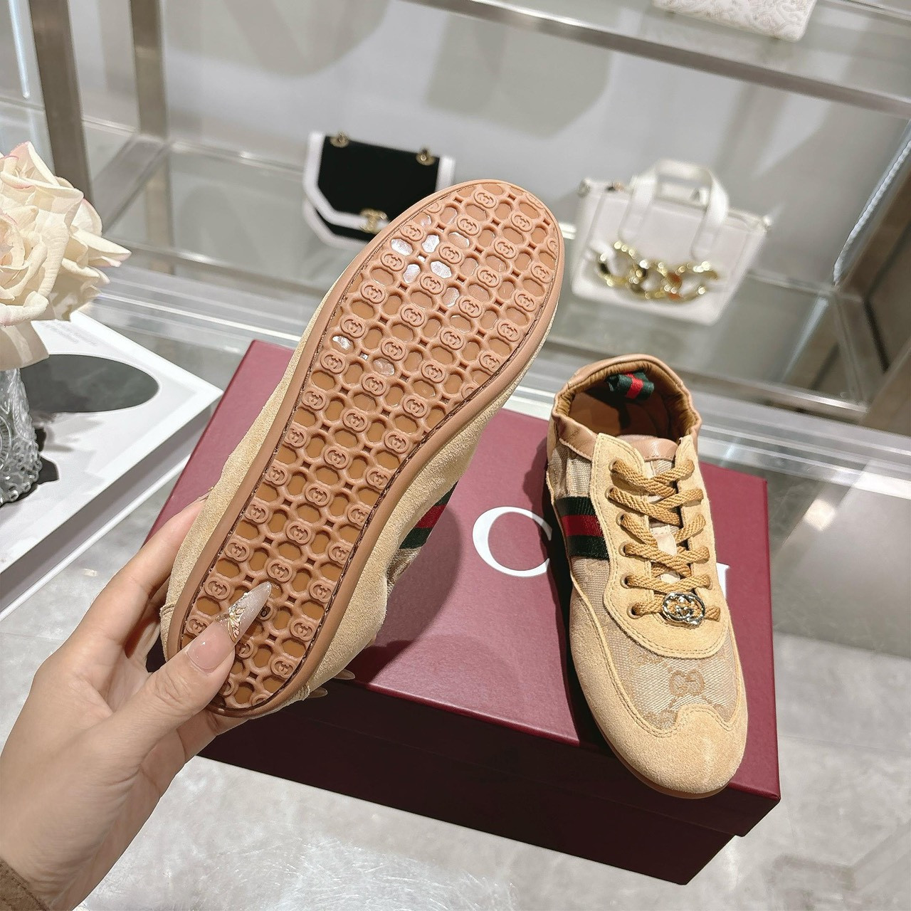 <p>GUCCI 橡筋鞋(杏)</p>