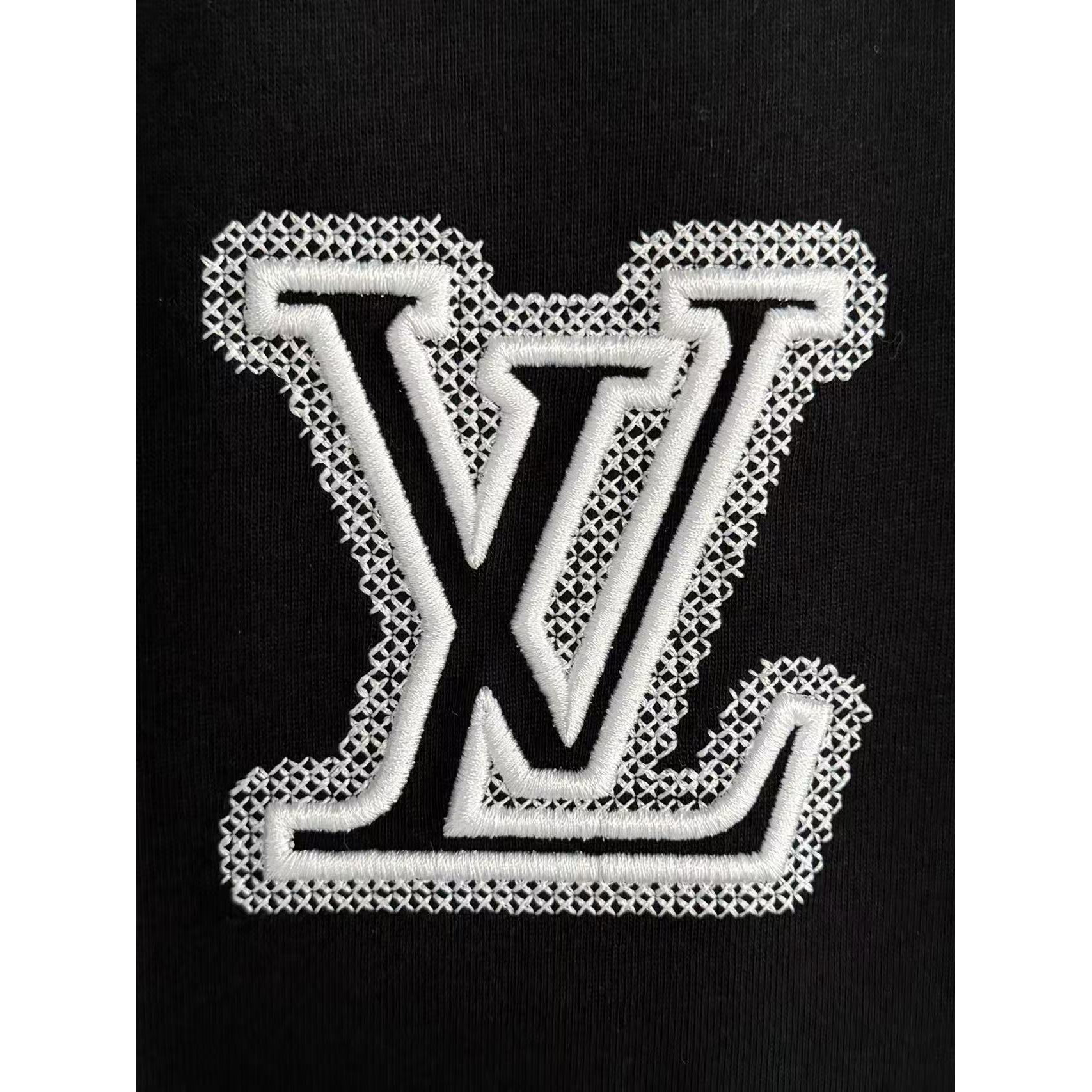 <p>LV 短袖T恤(黑)</p>