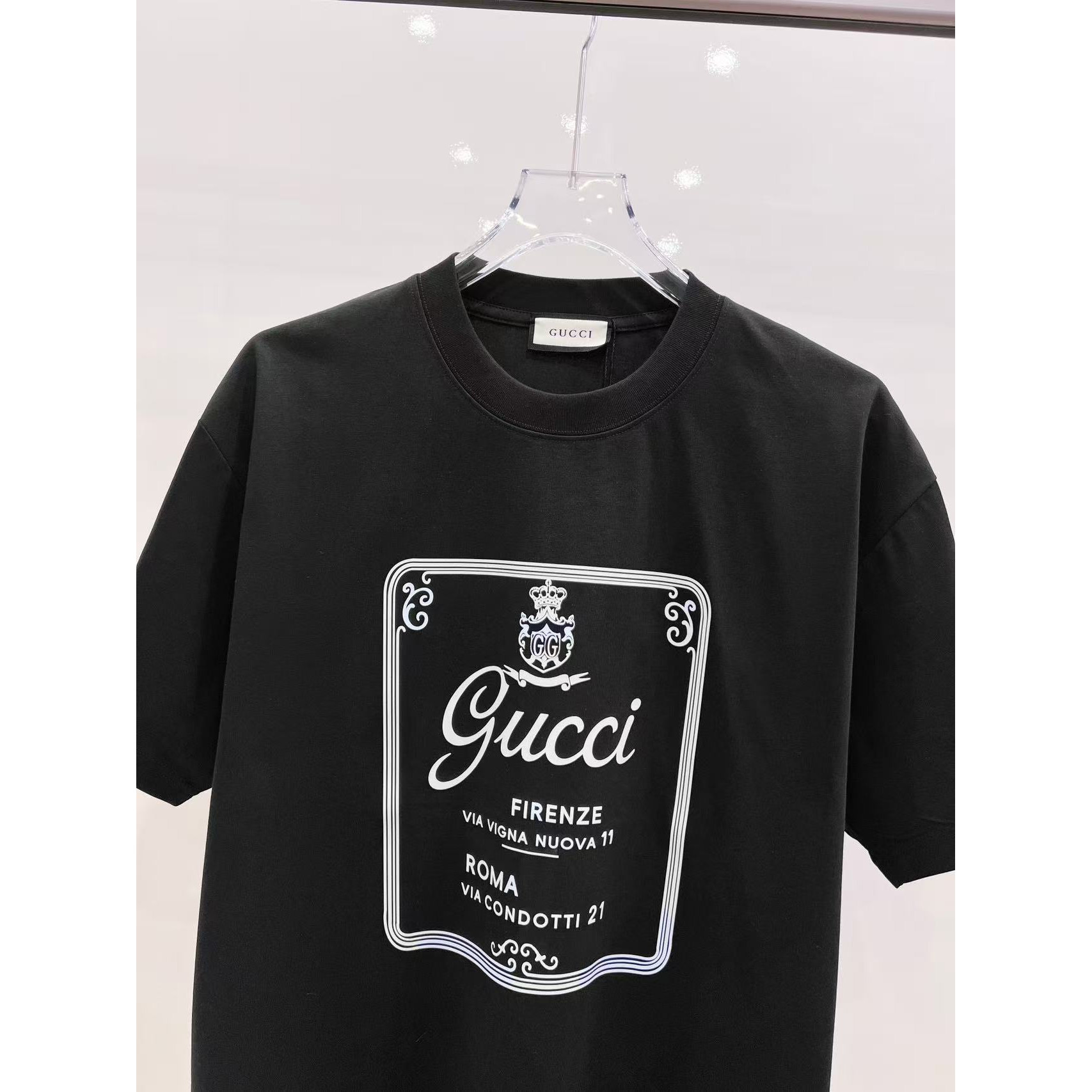 <p>GUCCI 短袖圆领T恤(黑)</p>