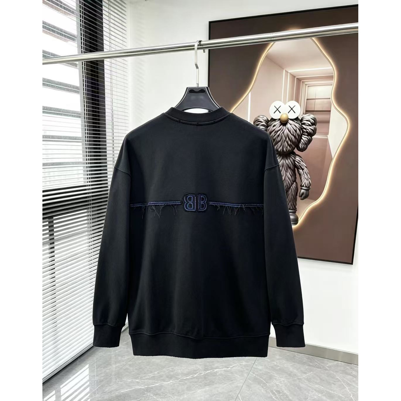 <p>Balenciaga 圓領長袖T恤(黑)</p>
