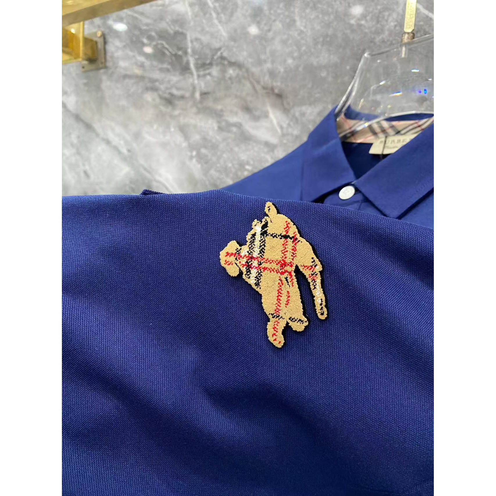 <p>Burberry 秋冬长袖Polo(782978)</p>