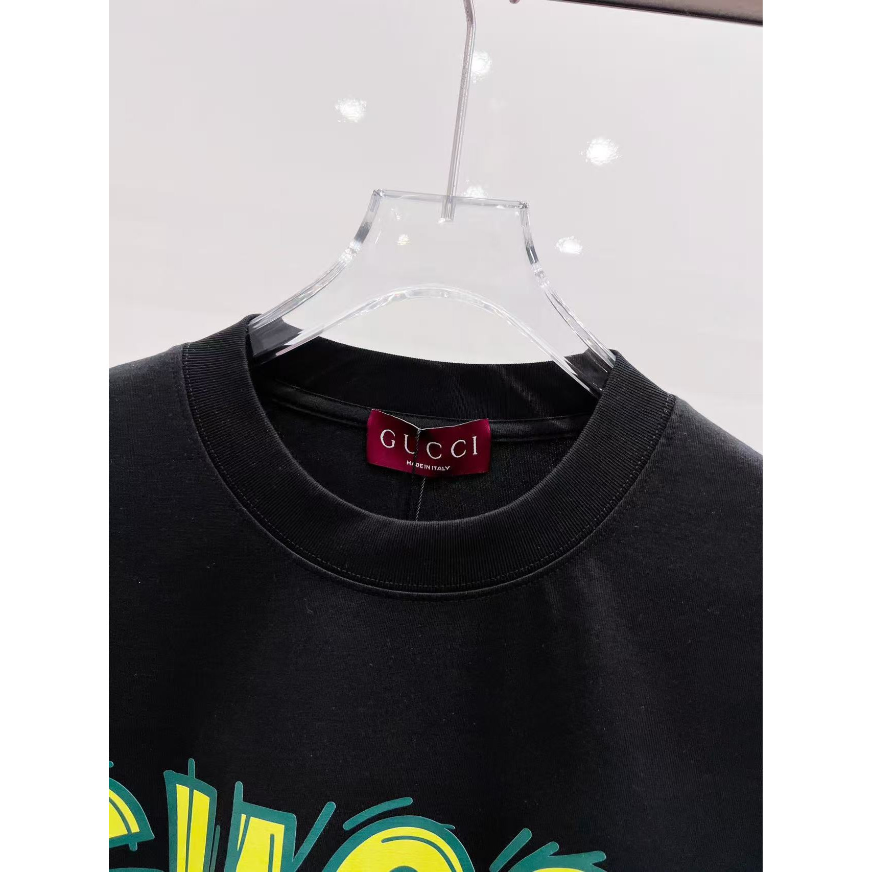 <p>GUCCI 卡通恐龙印花短袖t恤(黑)&nbsp;</p>