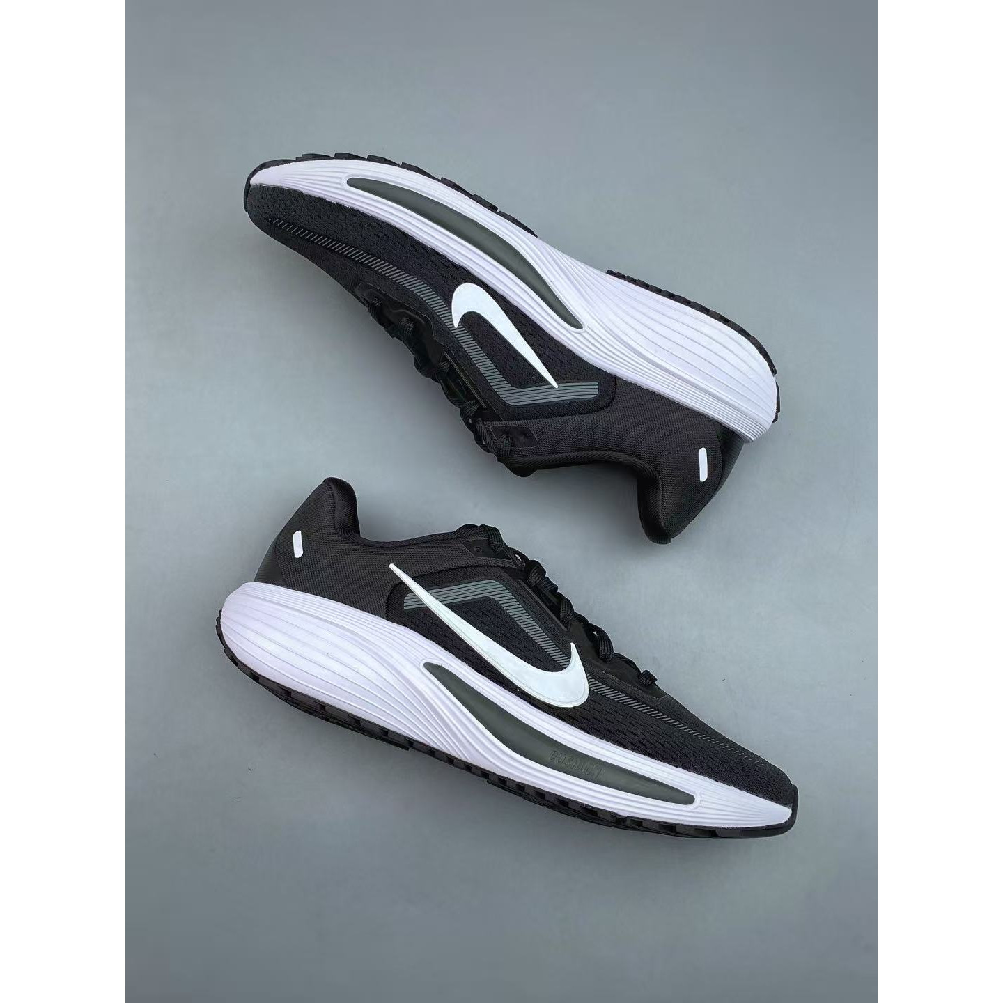 <p>Nike Quest 7 休闲慢跑鞋(黑)&nbsp;</p>