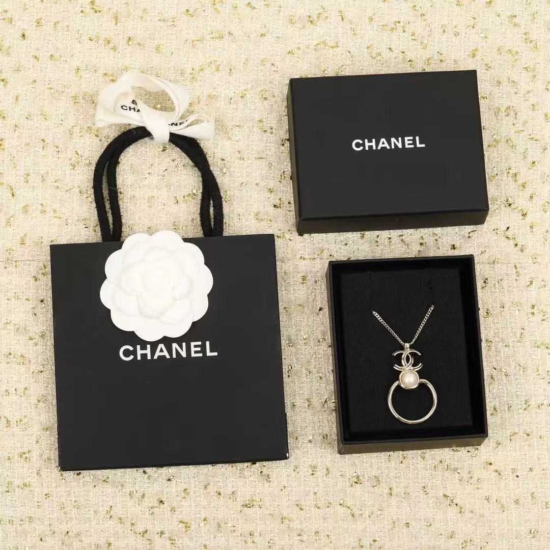 <p>CHANEL&nbsp;双c项链</p>