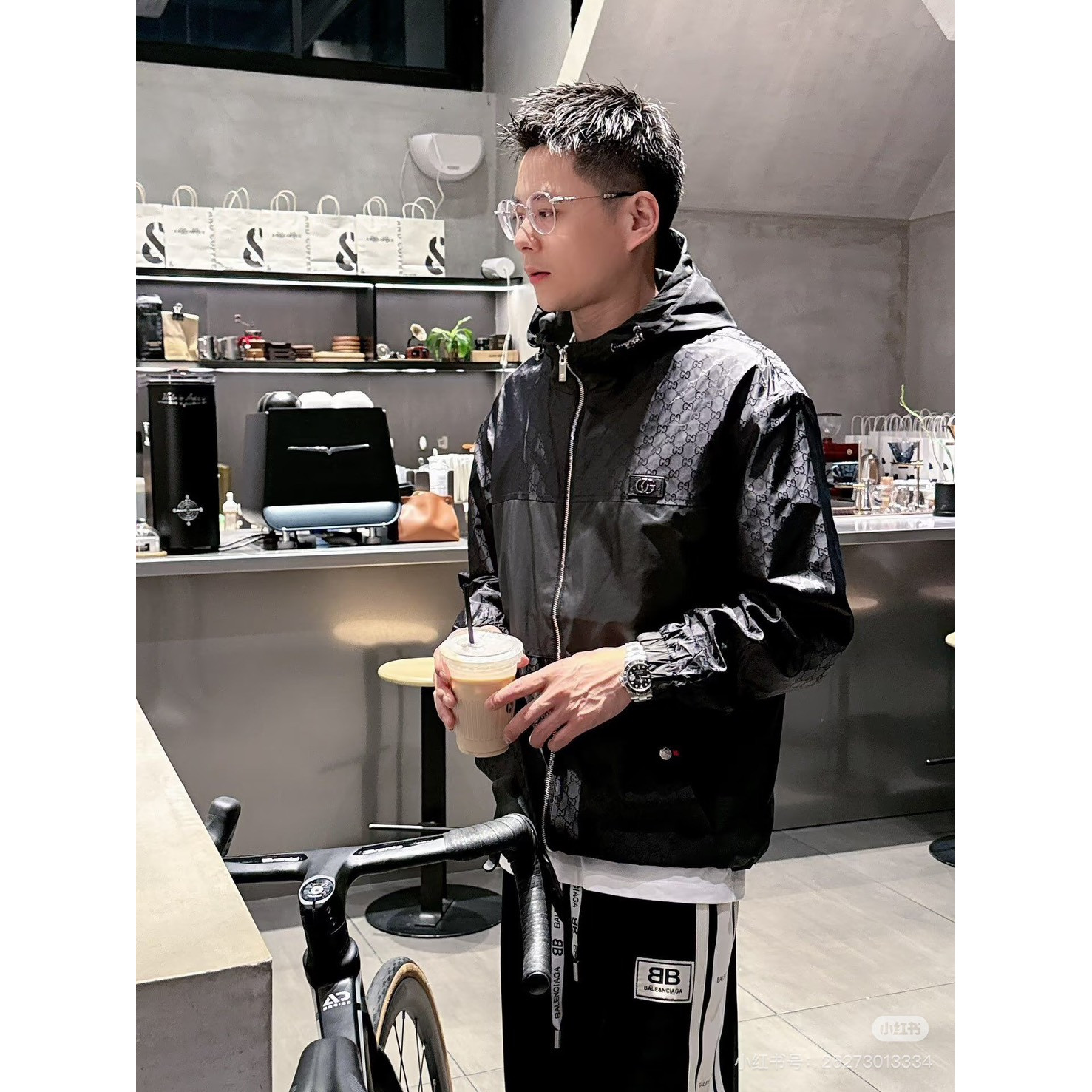 <p>Gucci 夹克外套</p>