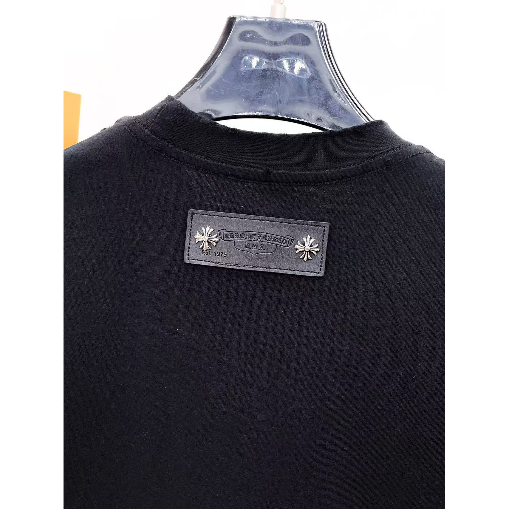 <p>CHROME HEARTS 专柜新款短袖T恤(黑)</p>
