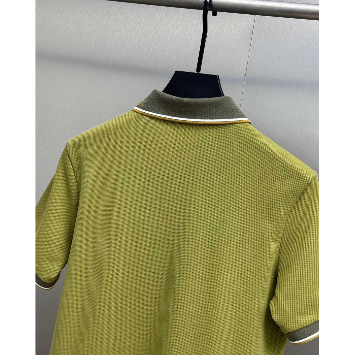 <p>BURBERRY 短袖翻领polo衫(綠)</p>