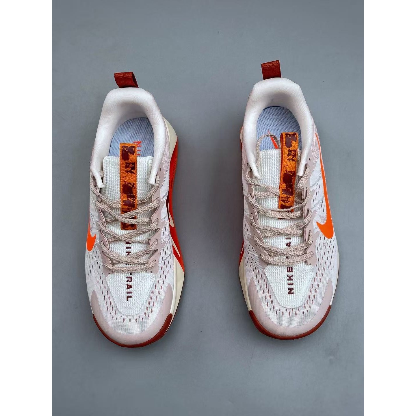 <p>NIKE REACTX Wildhorse 10 户外运动越野跑步鞋(紅)</p>