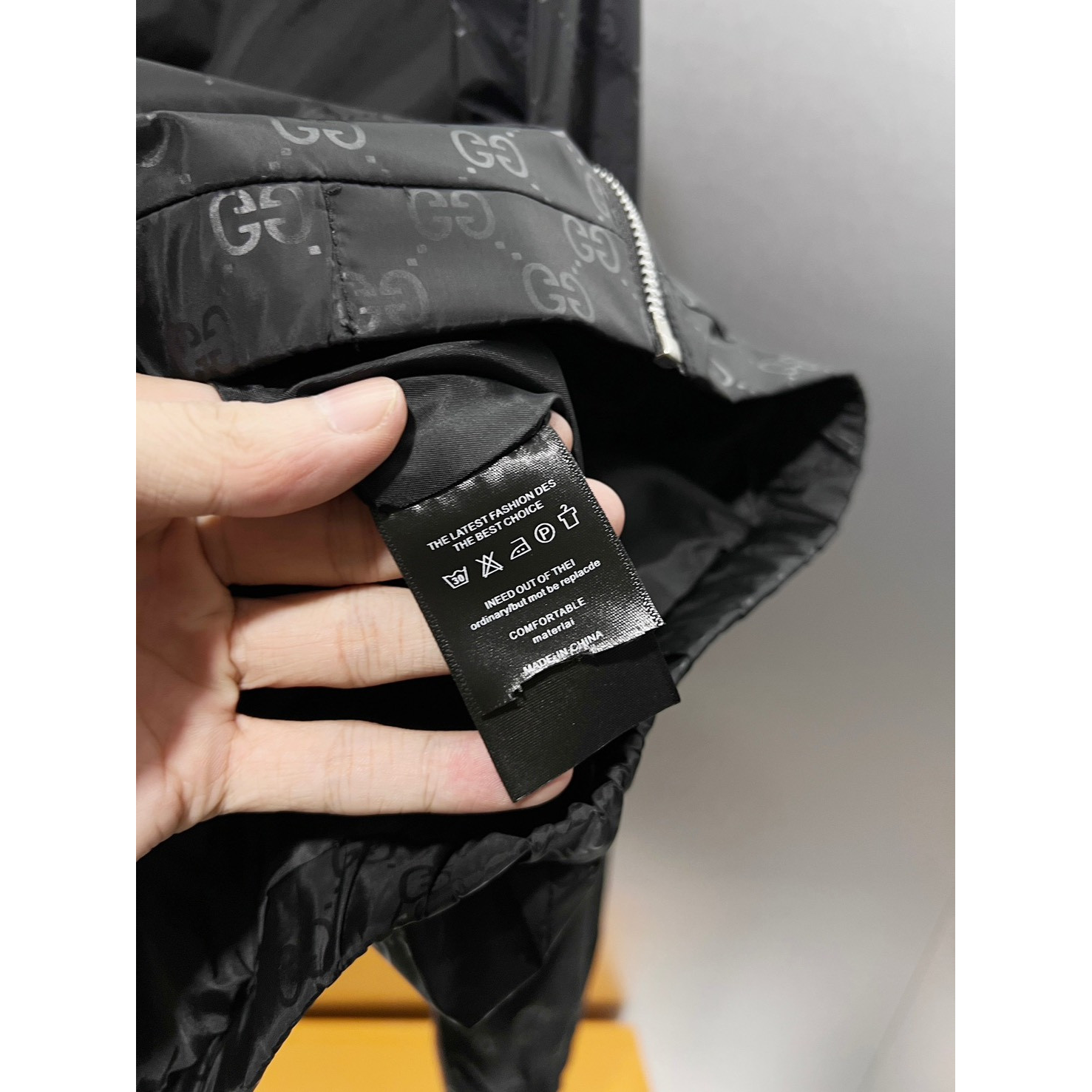 <p>GUCCI&nbsp;夹克外套(黑)</p>