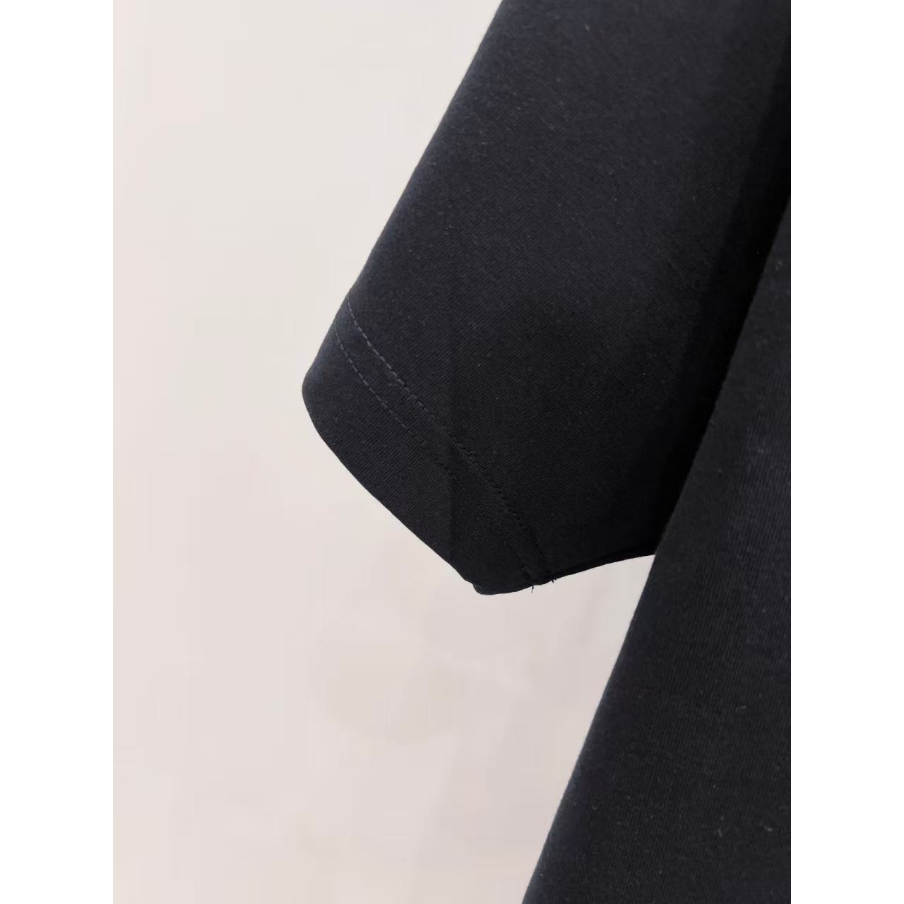 <p>Balenciaga 短袖T恤(黑)</p>