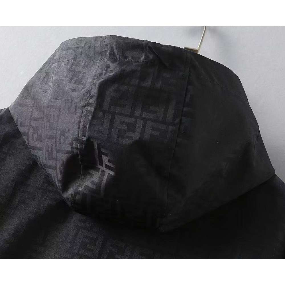 <p>FENDI 男士夹克外套(800859)</p>