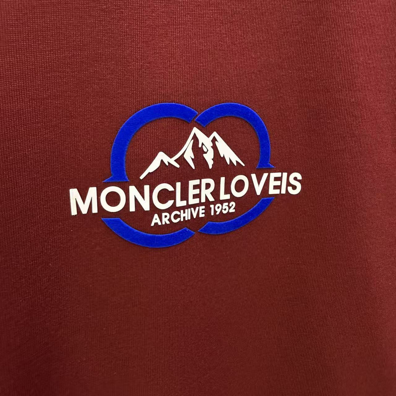 <p>Moncler 短袖T恤(深紅)</p>