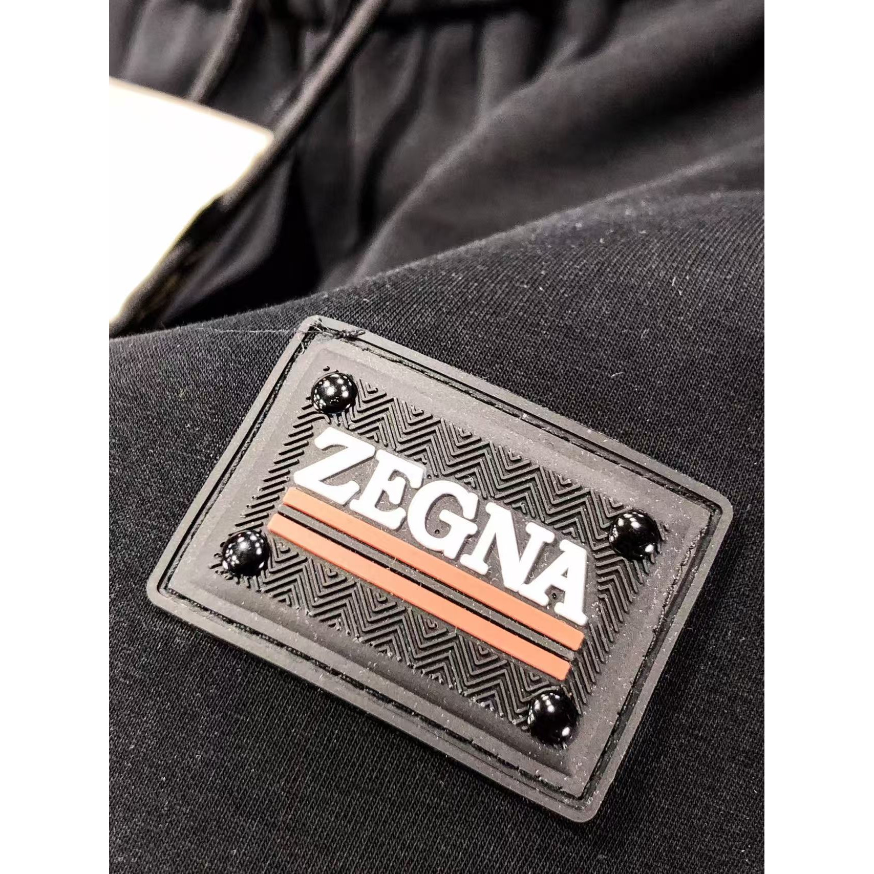 <p>Ermenegildo Zegna&nbsp;高品质时尚休闲裤(782949)</p>