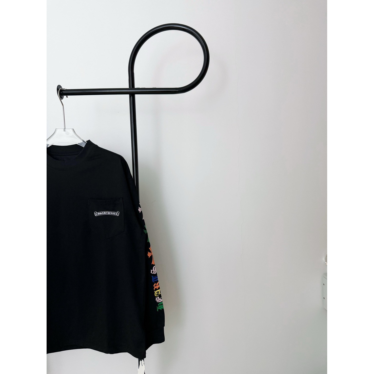 <p>Chrome Hearts 十字梵文圆领长T(HE273黑)</p>