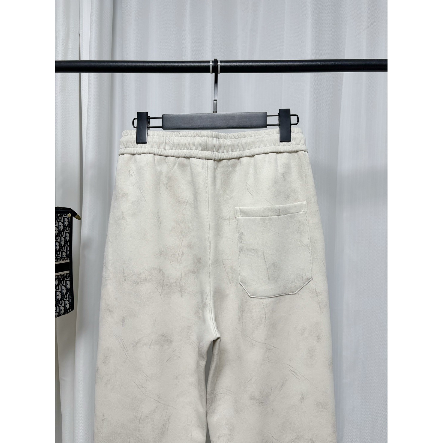 <p>LOEWE 刺绣休闲长裤(灰)</p>