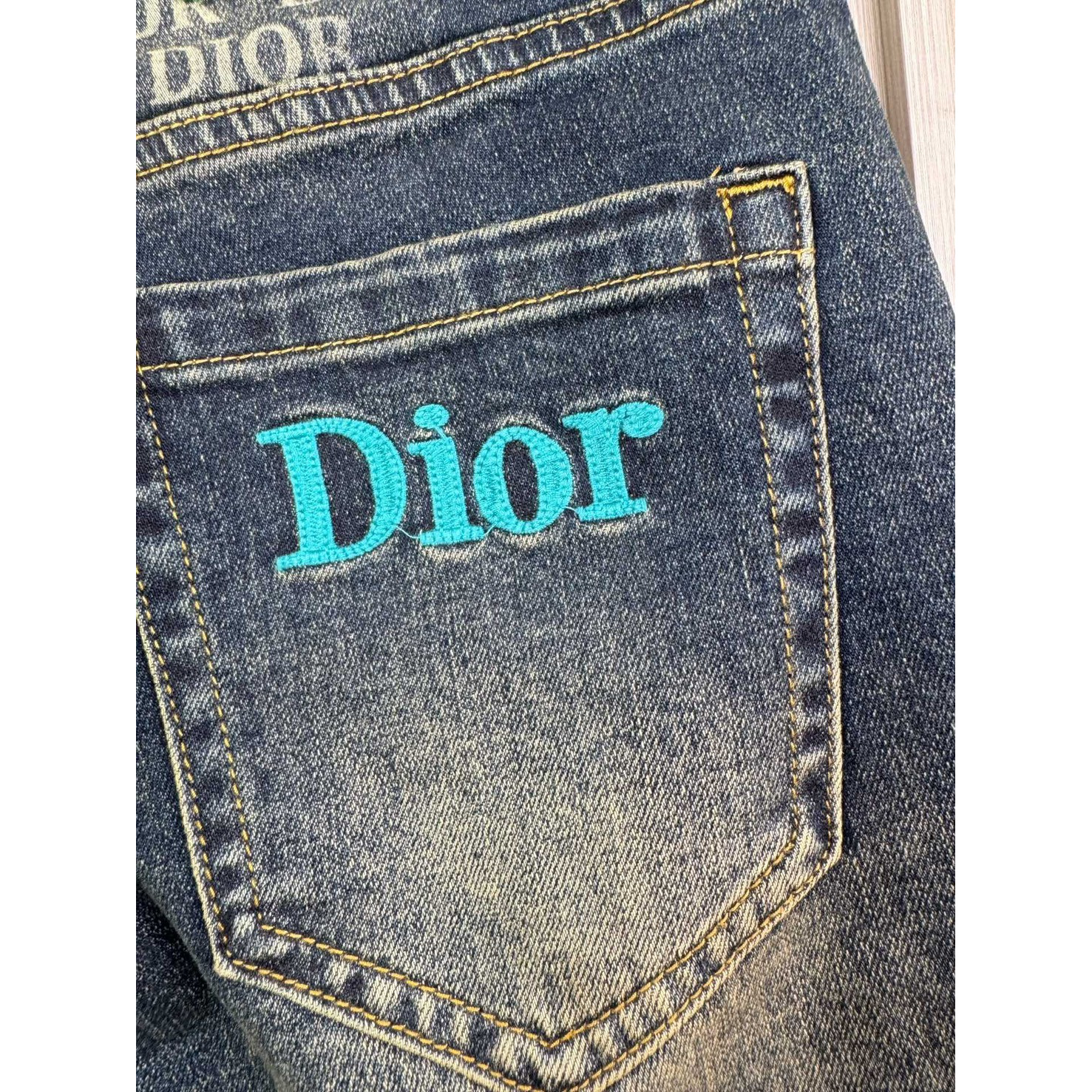 <p>DIOR 休閒牛仔褲</p>