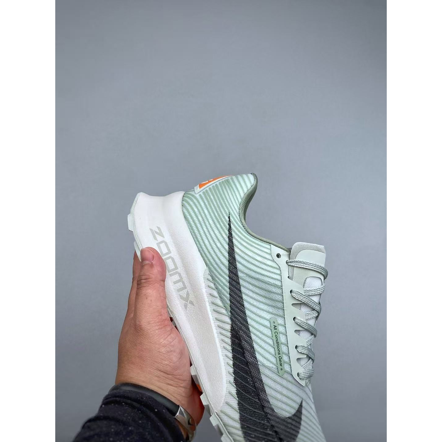 <p>Nike Zoomx ACG Ultrafly Trai 透气越野跑步鞋(綠)&nbsp;</p>