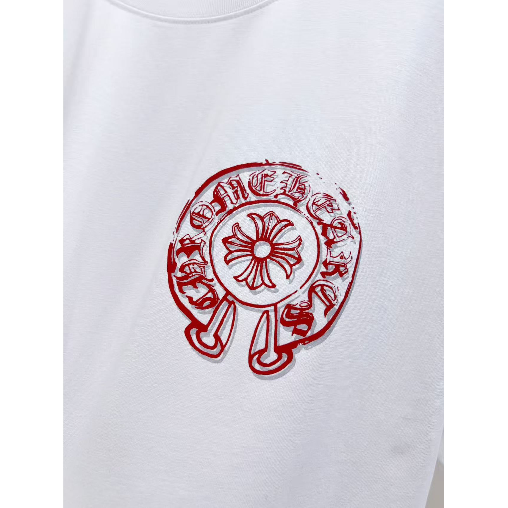 <p>CHROME HEARTS&nbsp;春夏系列短袖T恤(白)</p>