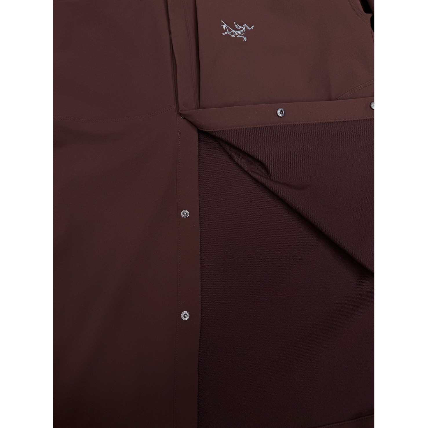 <p>Arc'teryx 情侣款翻领夹克外套(大红色)</p>