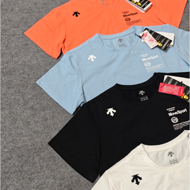 <p>DESCENTE 短袖T恤</p>