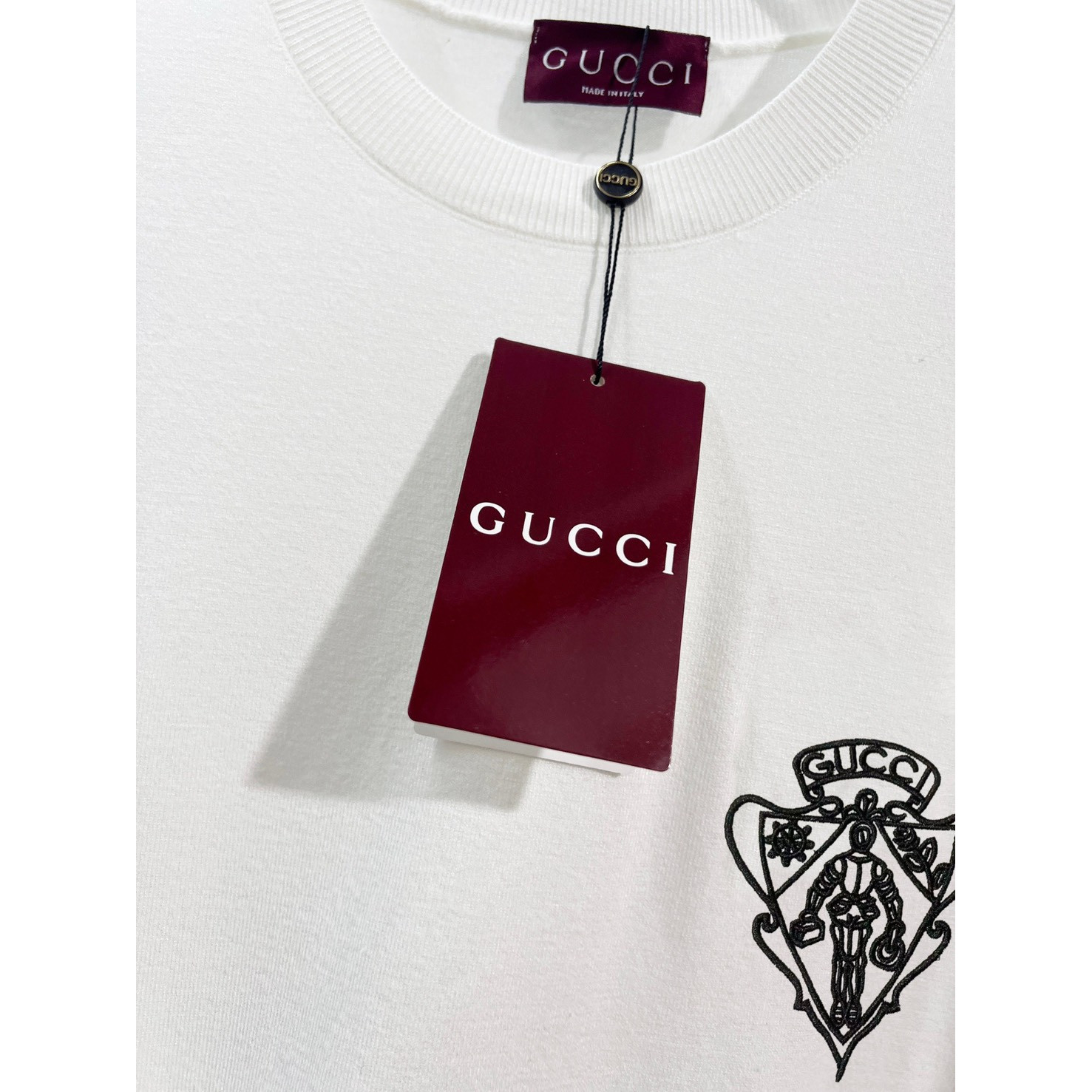 <p>GUCCI 针织衫圆领(白)</p>