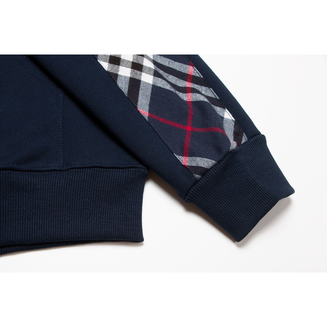 <p>Burberry B字母logo绣花连帽开衫卫衣(藏蓝)</p>