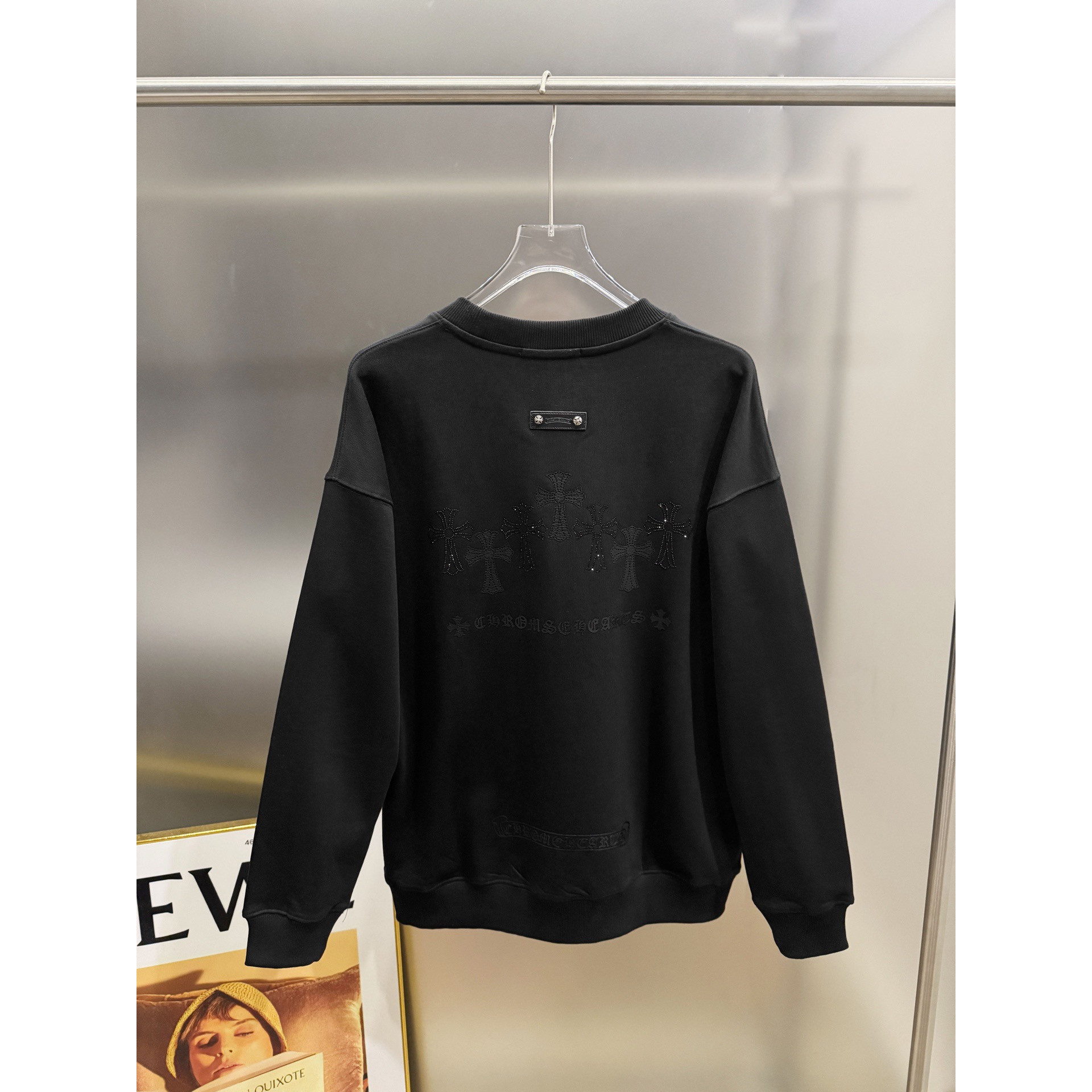 <p>CHROME HEARTS 圆领长袖卫衣(黑)</p>