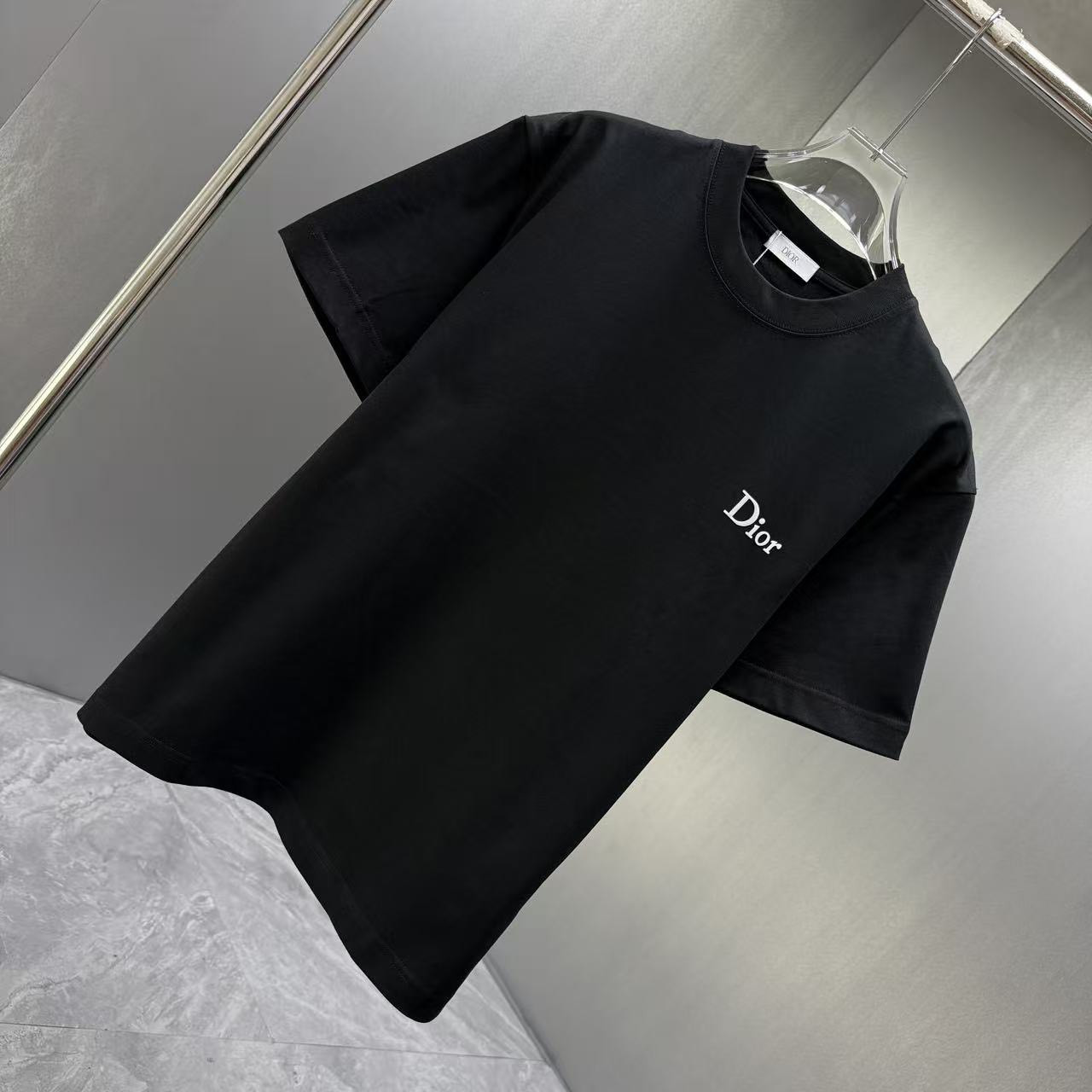 <p>DIOR 短袖T恤(黑)</p>