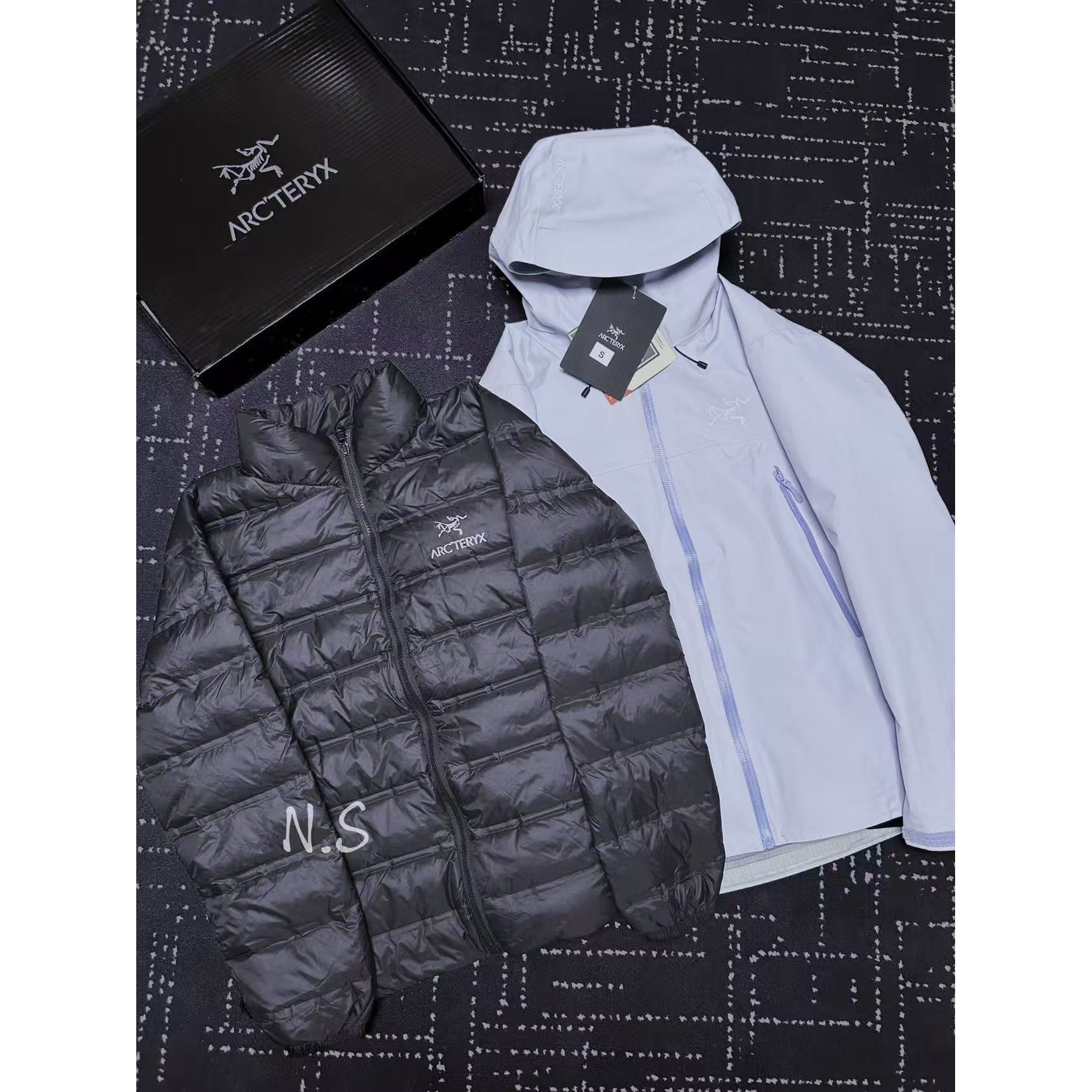 <p>Arc'teryx SL硬壳冲锋衣(沁雾紫)</p>