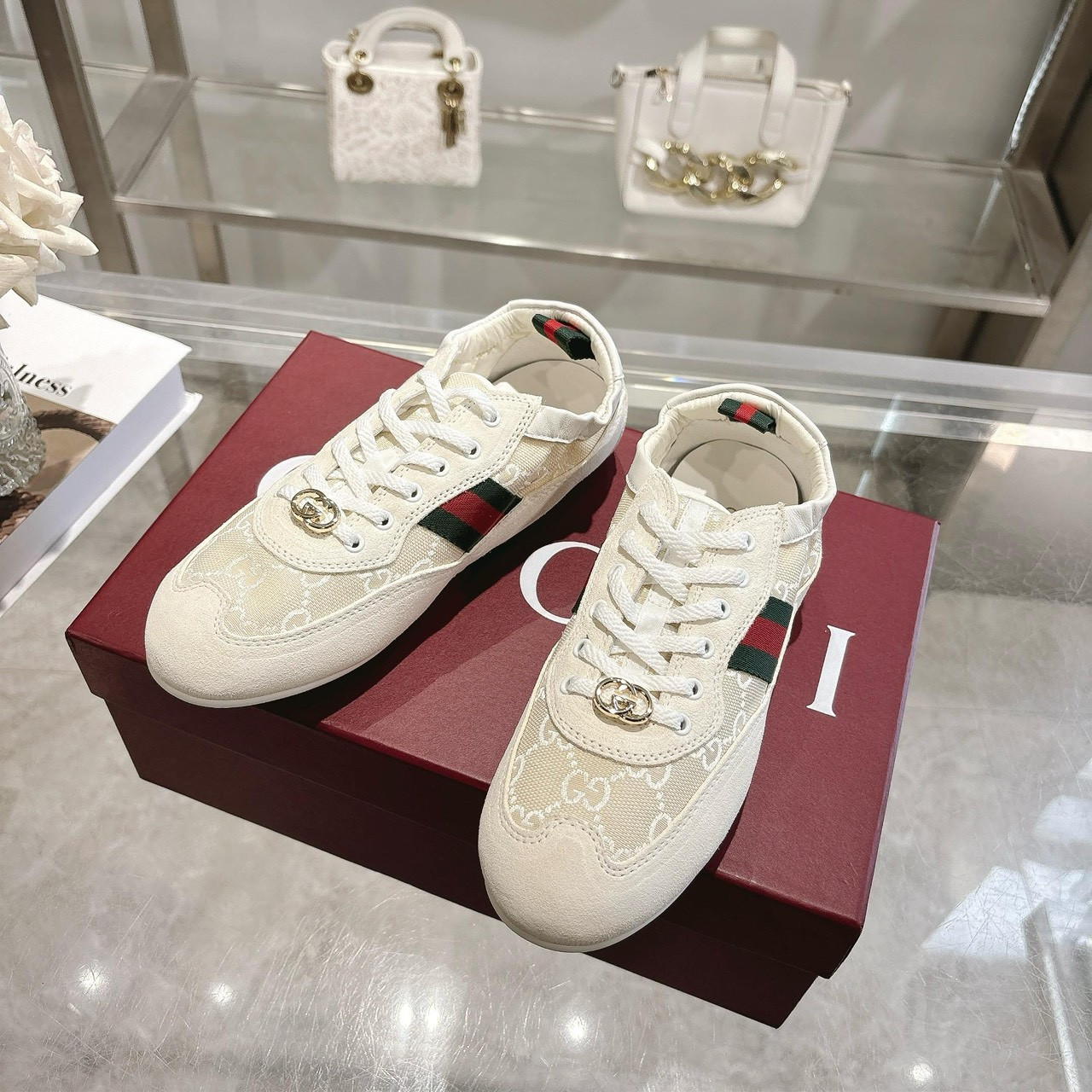 <p>GUCCI 橡筋鞋(白)</p>