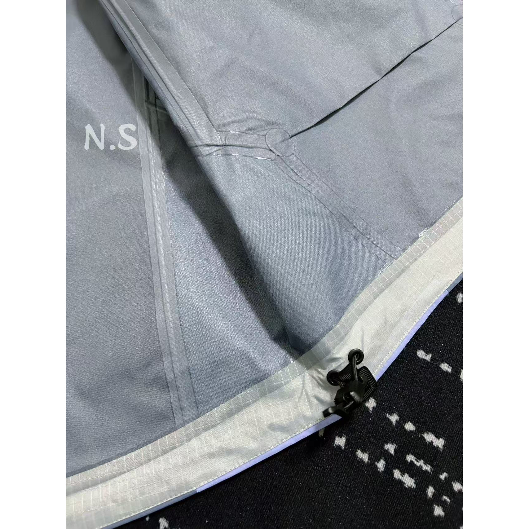 <p>Arc'teryx Beta系列 SL GORE-TEX 硬壳刺绣连帽防水防风透气冲锋衣 (月石紫)</p>