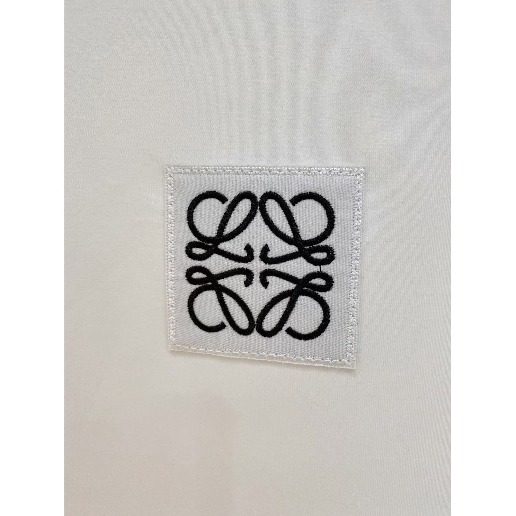 <p>LOEWE 太空棉卫衣(白)</p>