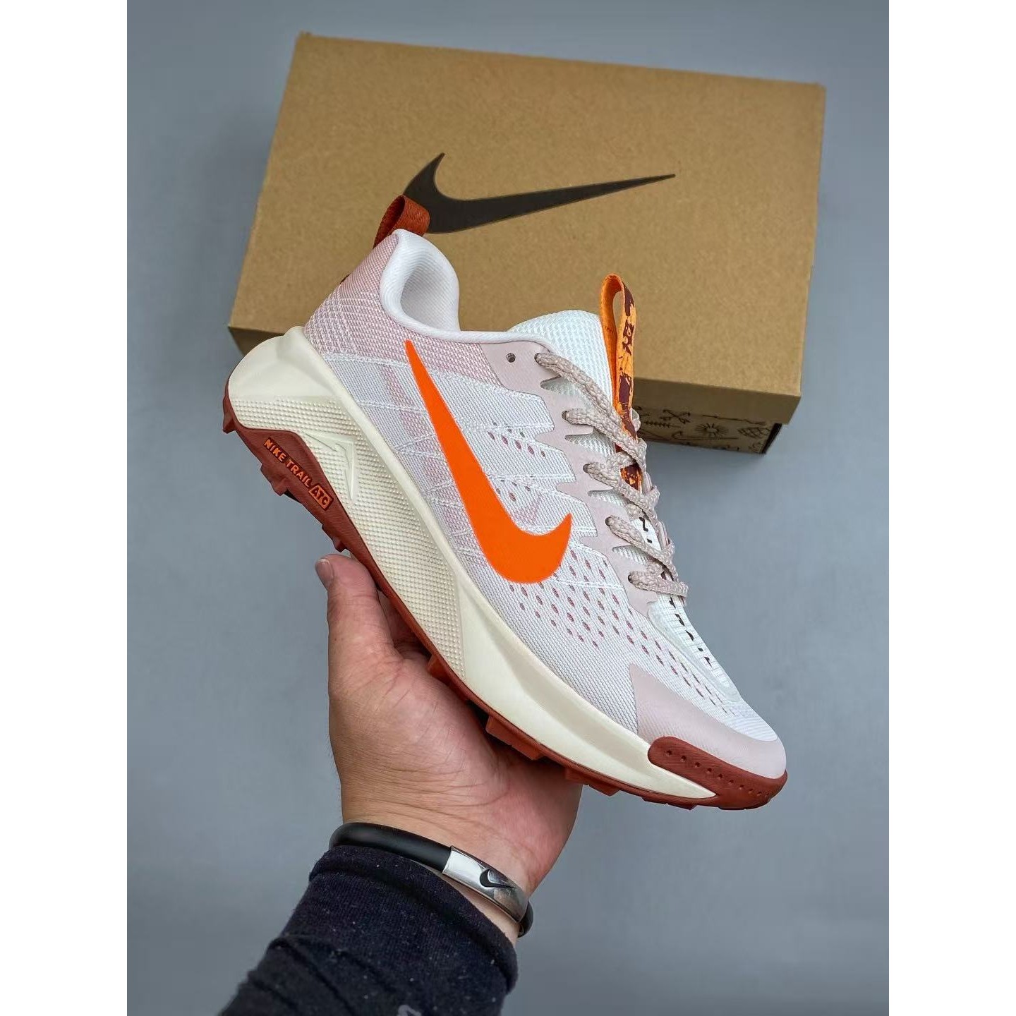 <p>NIKE REACTX Wildhorse 10 户外运动越野跑步鞋(紅)</p>