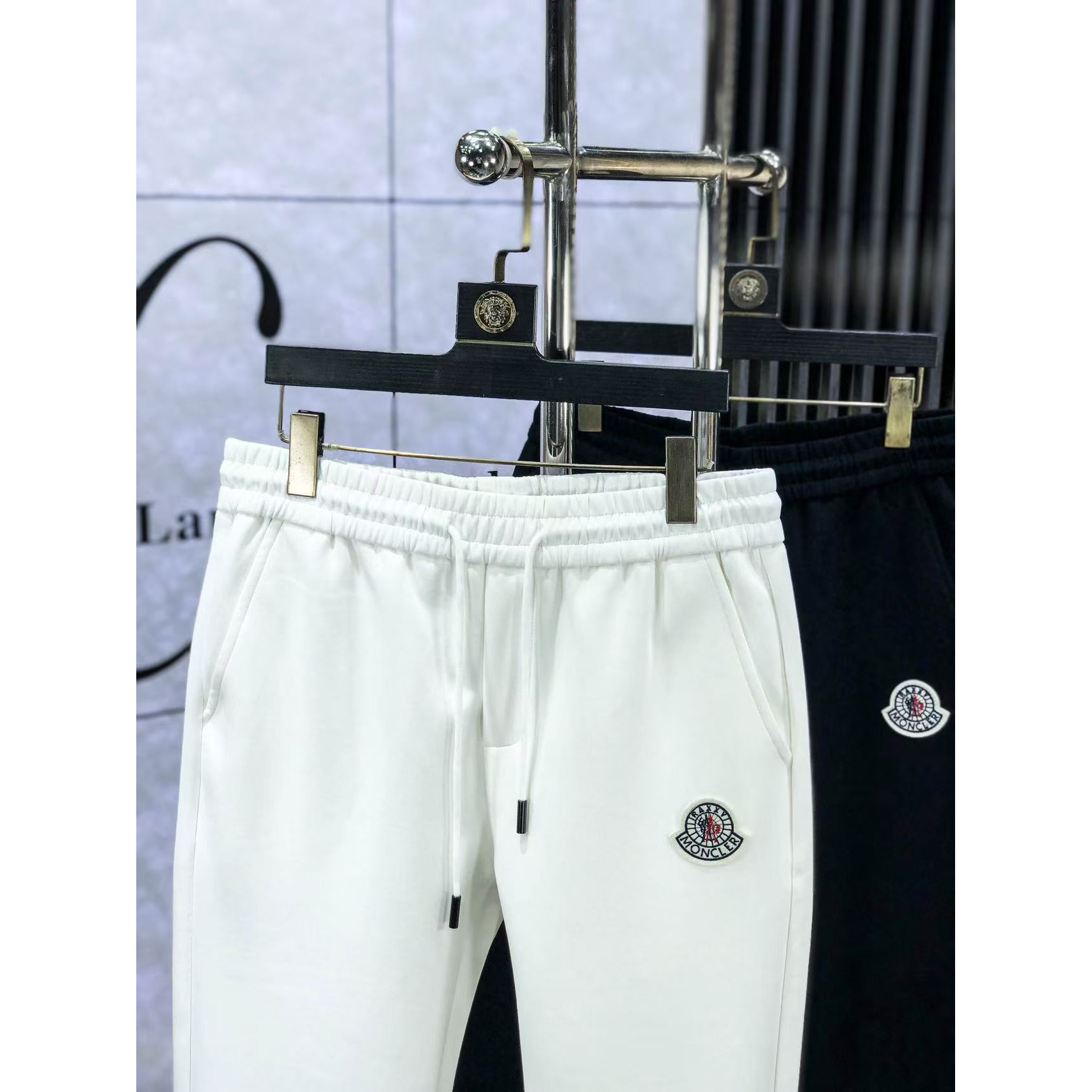 <p>MONCLER 高品质时尚休闲裤(782964)</p>