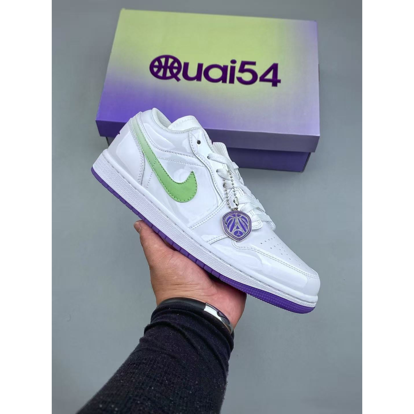 <p>Nike AIR JORDAN 1LOW G &nbsp;AJ1 低帮文化休闲板鞋(白)</p>