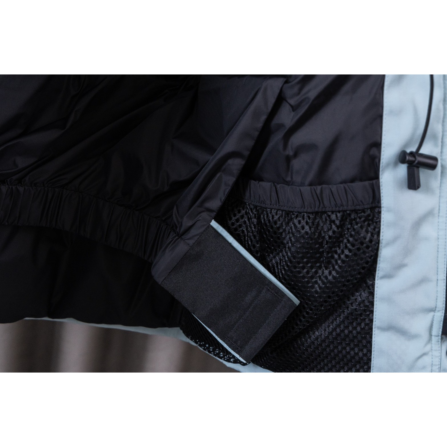 <p>Canada Goose 顶级狼毛Expedition 08款 4660M 远征派克羽绒服(浅冰蓝)</p>
