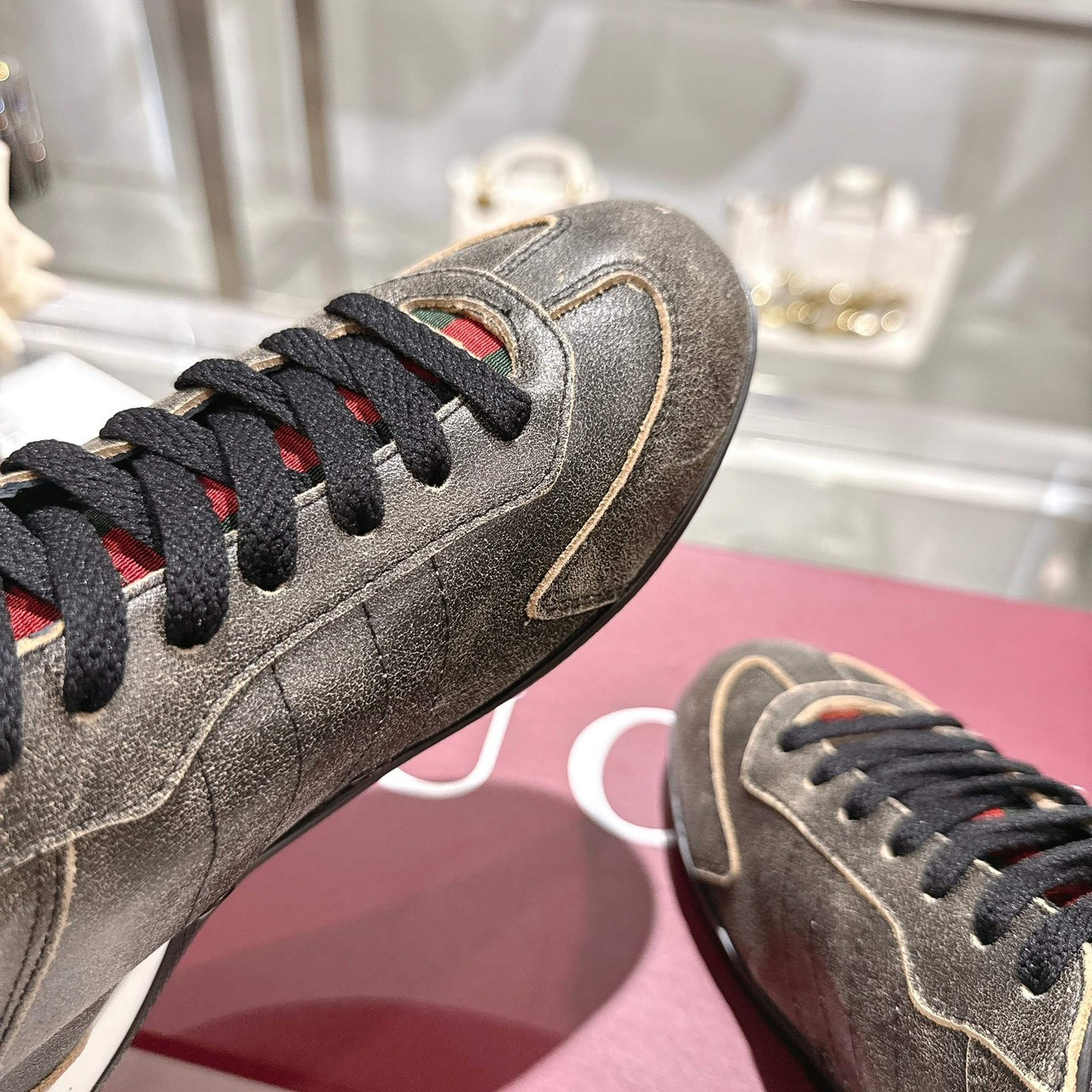 <p>GUCCI 德训鞋(男款-灰)</p>