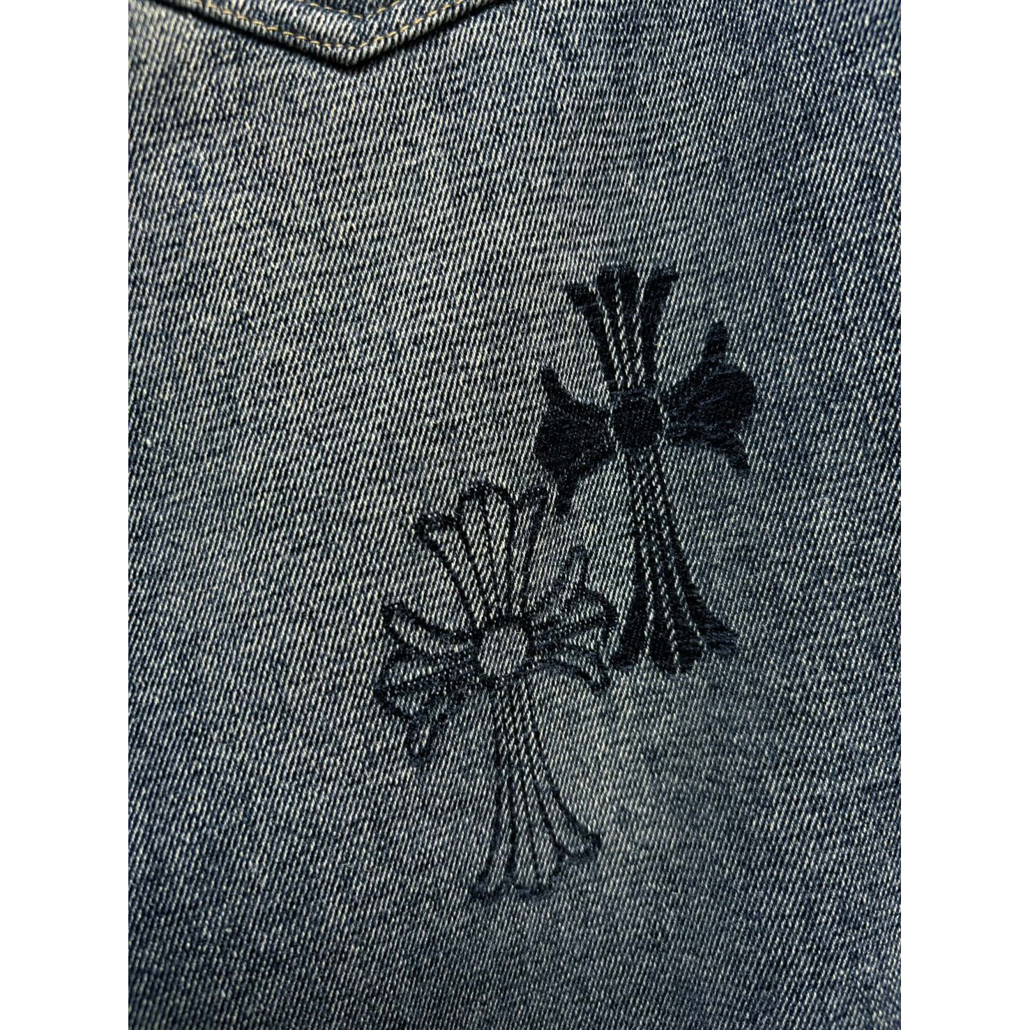 <p>Chrome Hearts 牛仔长裤</p>