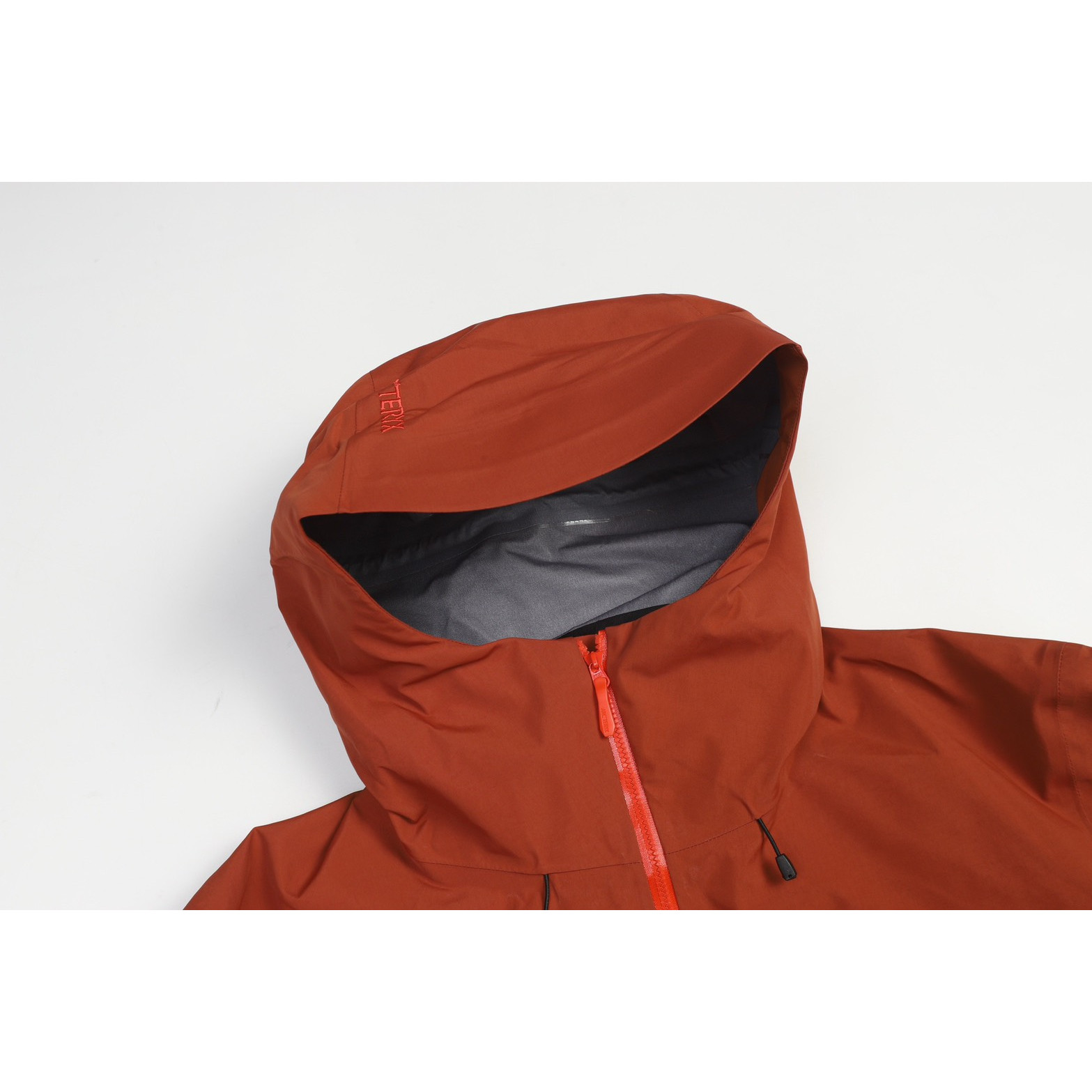 <p>Arc'teryx Bate SL 轻质透气连帽冲锋衣(橙)</p>