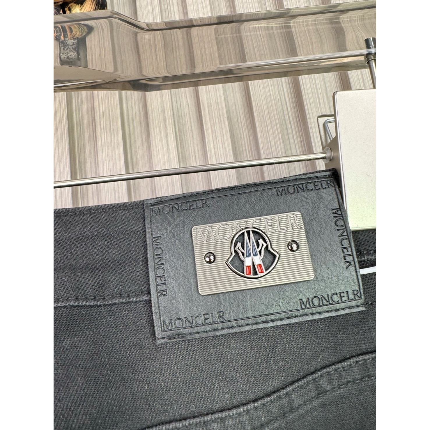 <p>MONCLER 休閒牛仔褲</p>