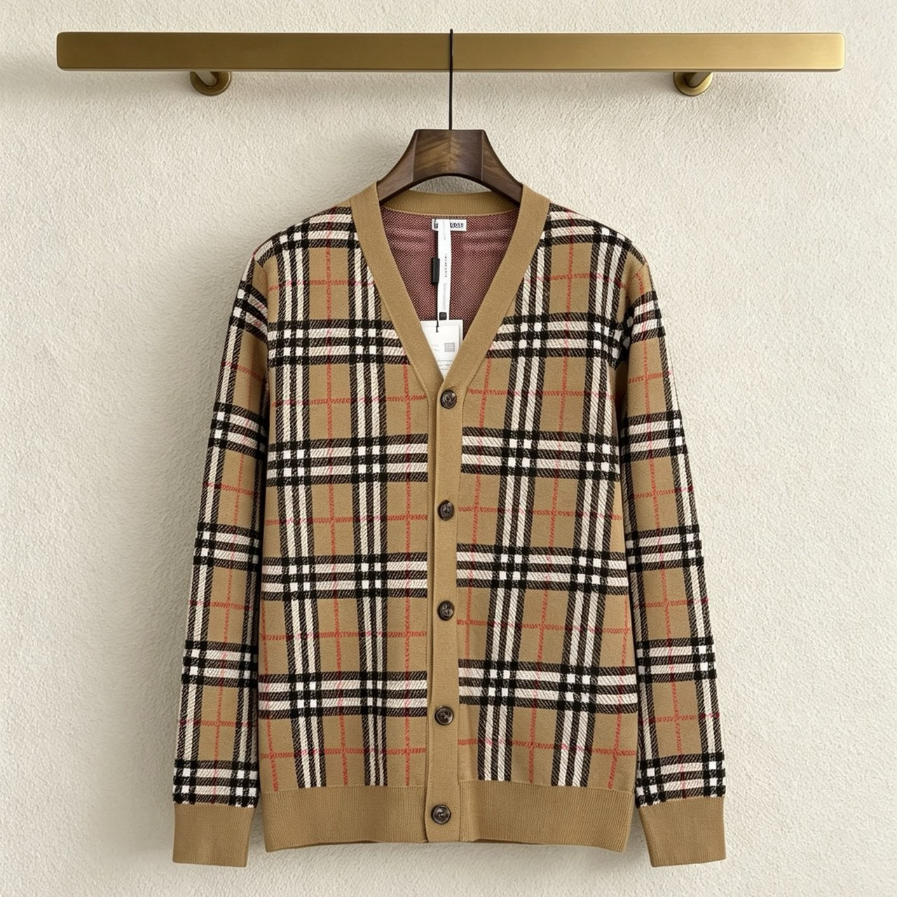 <p>BURBERRY 开衫毛衣(X26)</p>