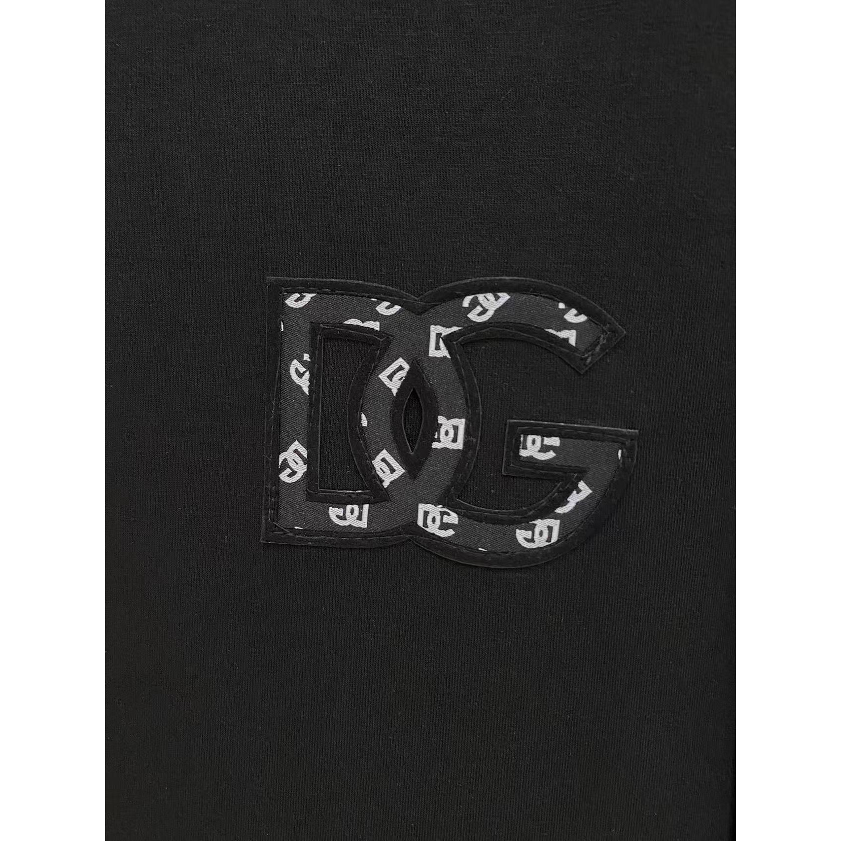 <p>D&amp;G&nbsp;太空棉卫衣(黑)</p>